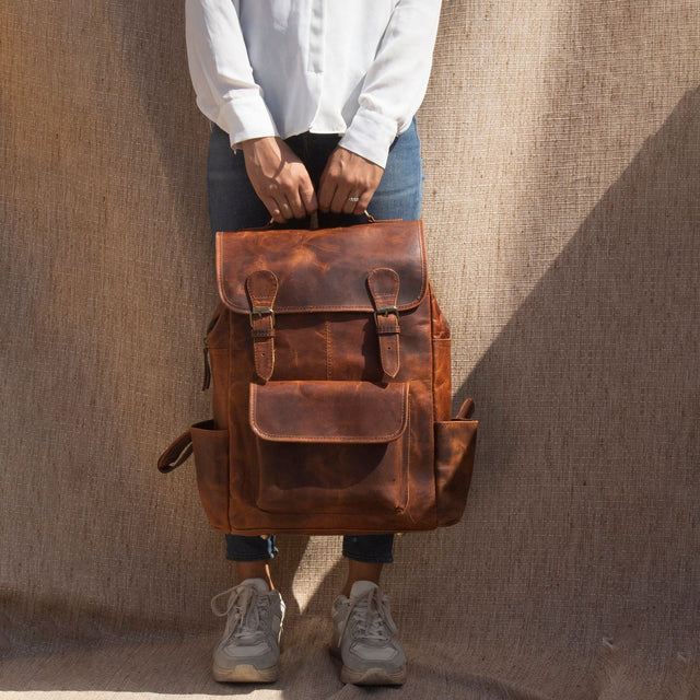 Dazzlo Handmade Cowhide Leather Backpack